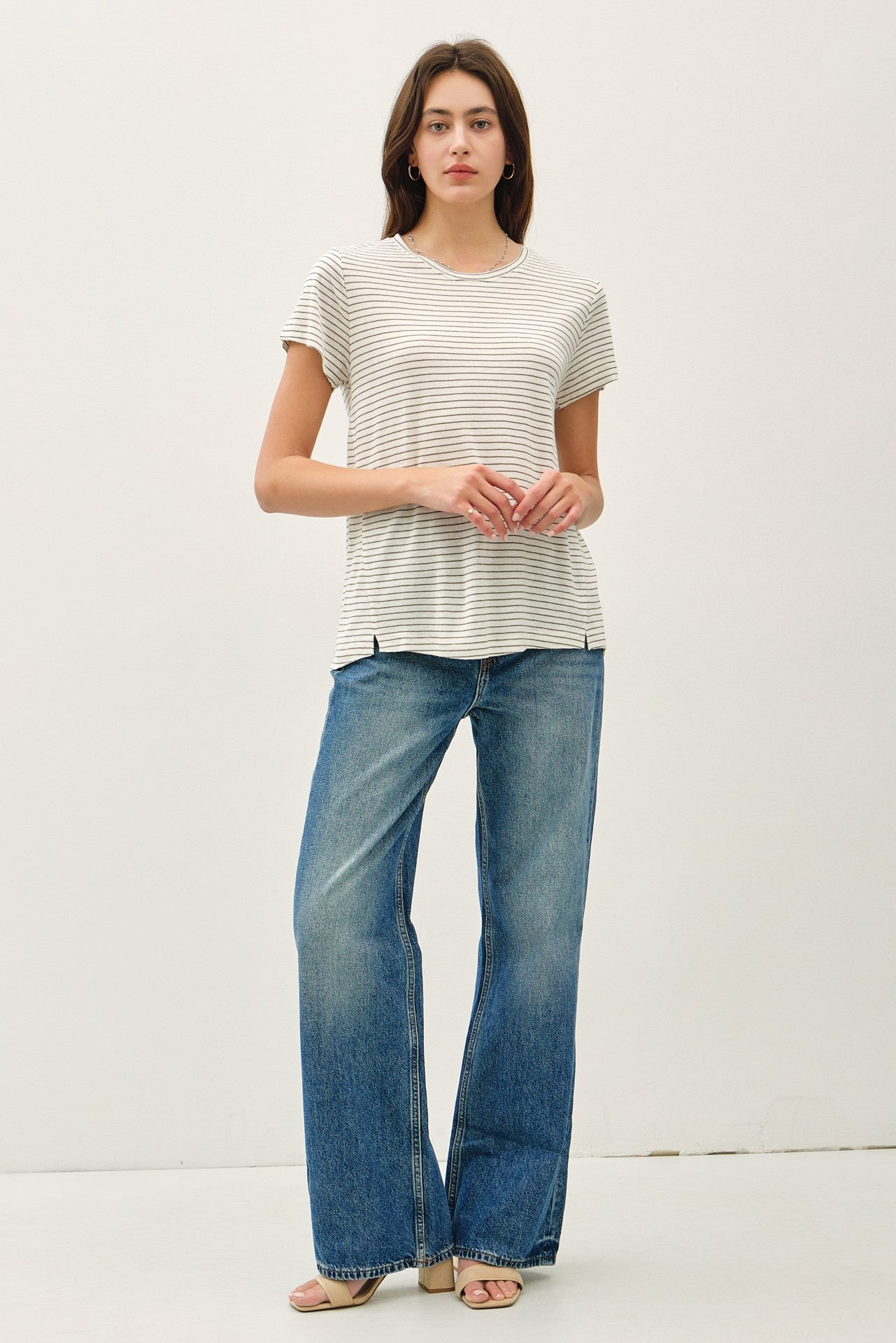 LINEN BLEND FINE STRIPE TEE