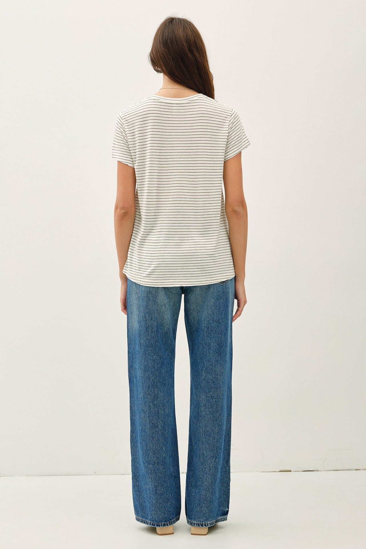 LINEN BLEND FINE STRIPE TEE