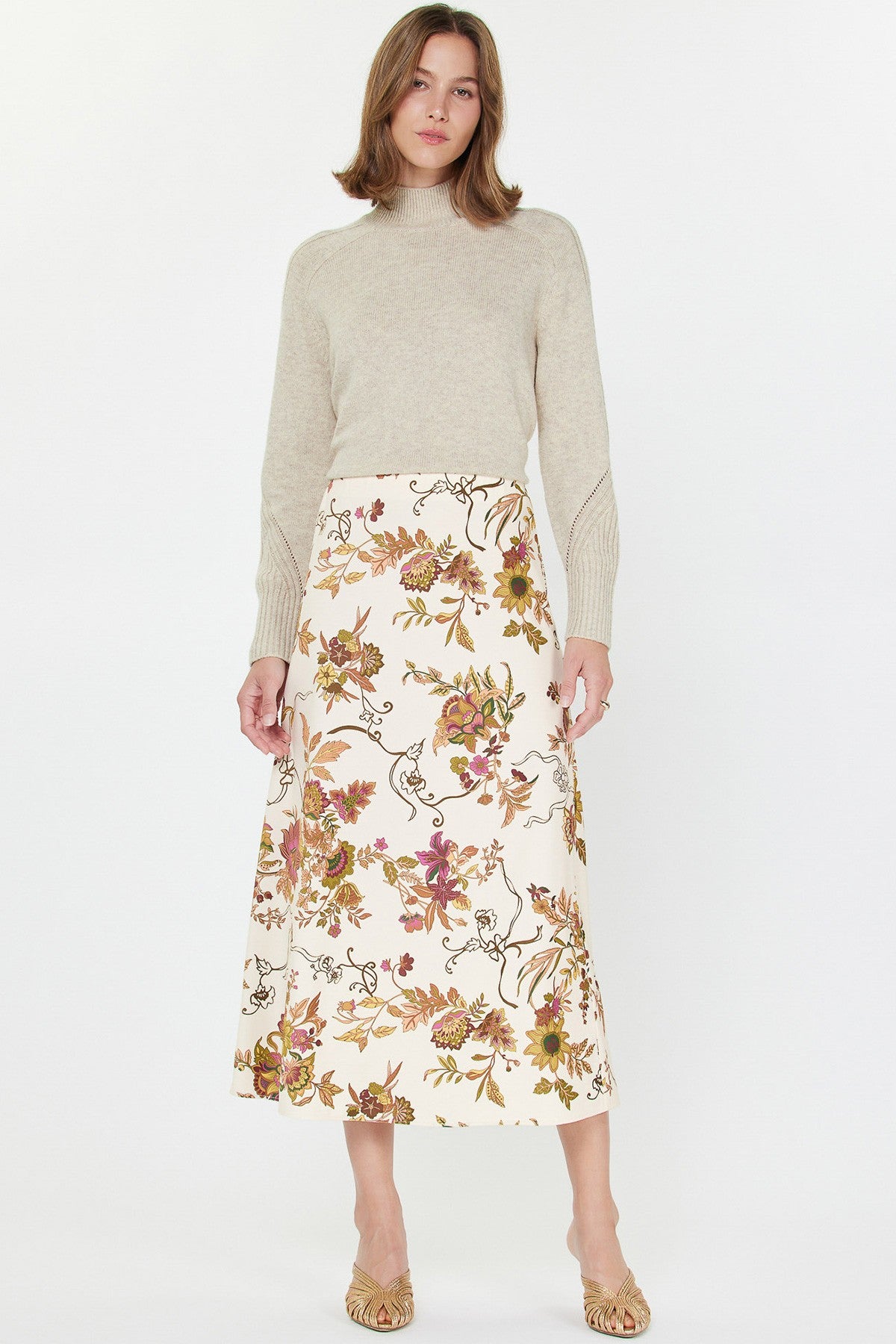 RIB DETAIL CASHMERE BLEND TURTLENECK SWEATER