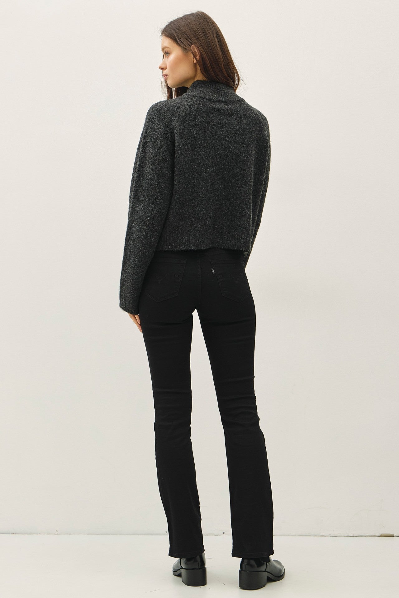 ZIP FRONT CROP CARDI