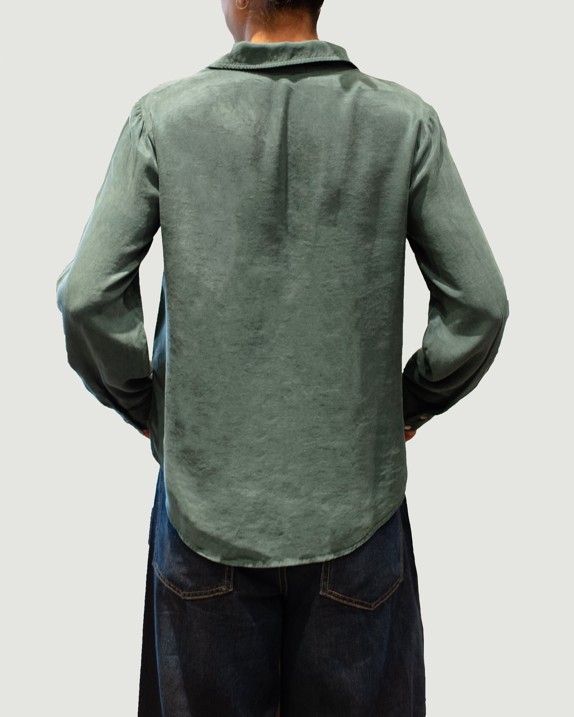 CLEAN FRONT PULLOVER SHIRT