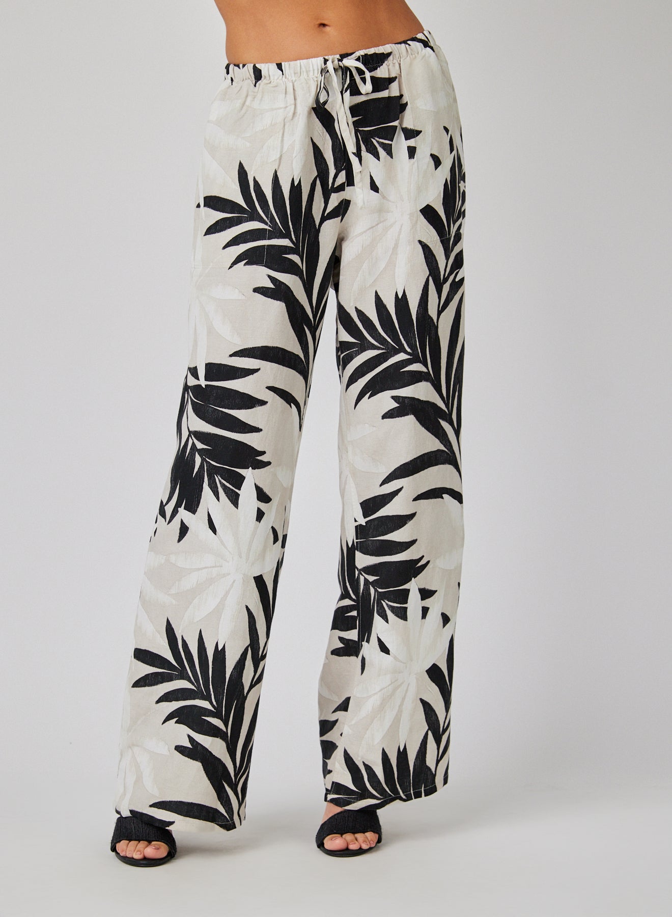 MAUI PALM PRINT WIDE LEG DRAWSTRING PANT