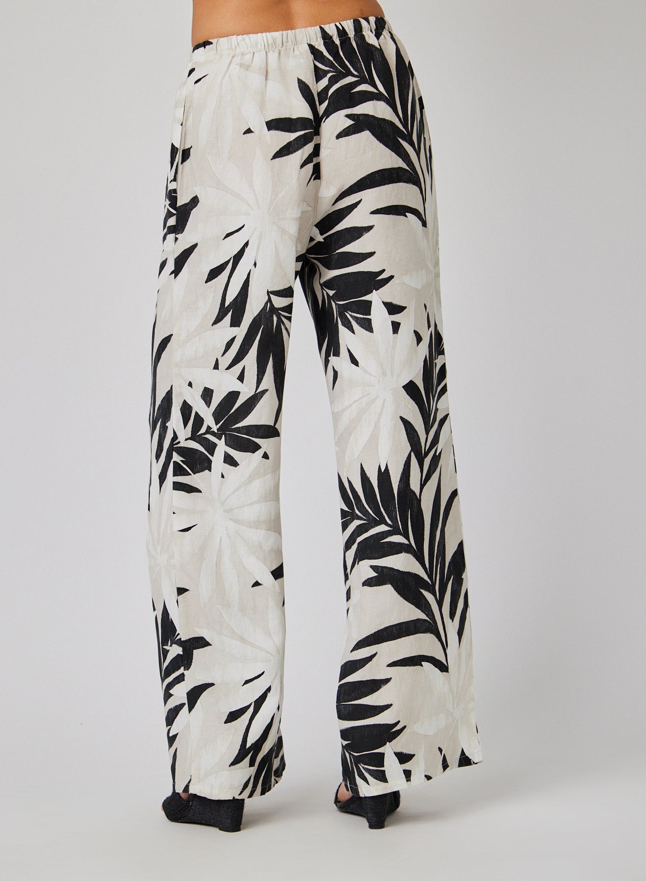 MAUI PALM PRINT WIDE LEG DRAWSTRING PANT