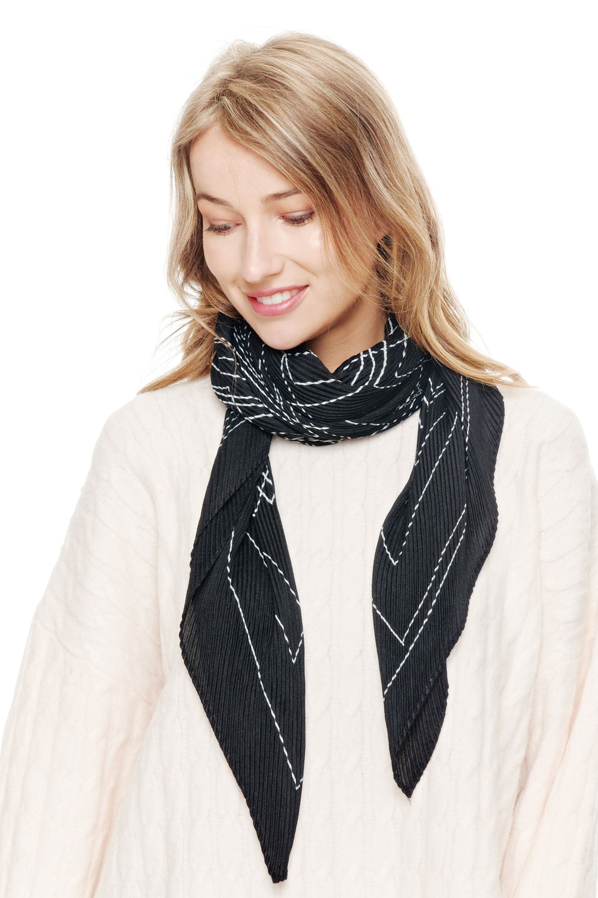 ACCORDION PLEAT ECCENTRIC SQUARES SCARF