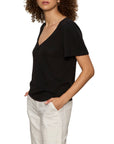 KEYHOLE FLUTTER TEE