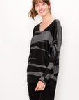 STREAKED DOLMAN V-NECK TOP