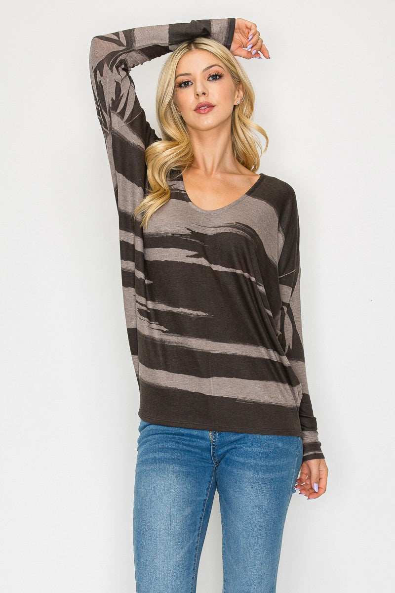 STREAKED DOLMAN V-NECK TOP