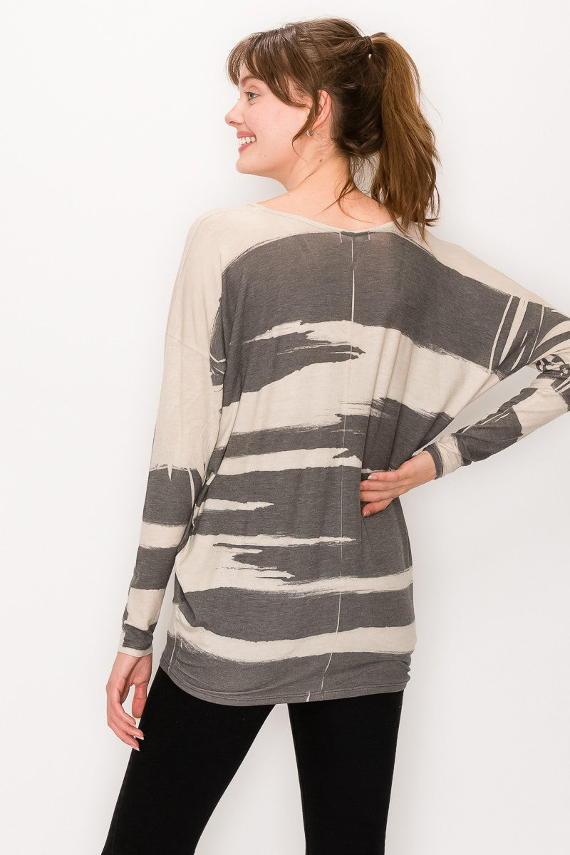 STREAKED DOLMAN V-NECK TOP