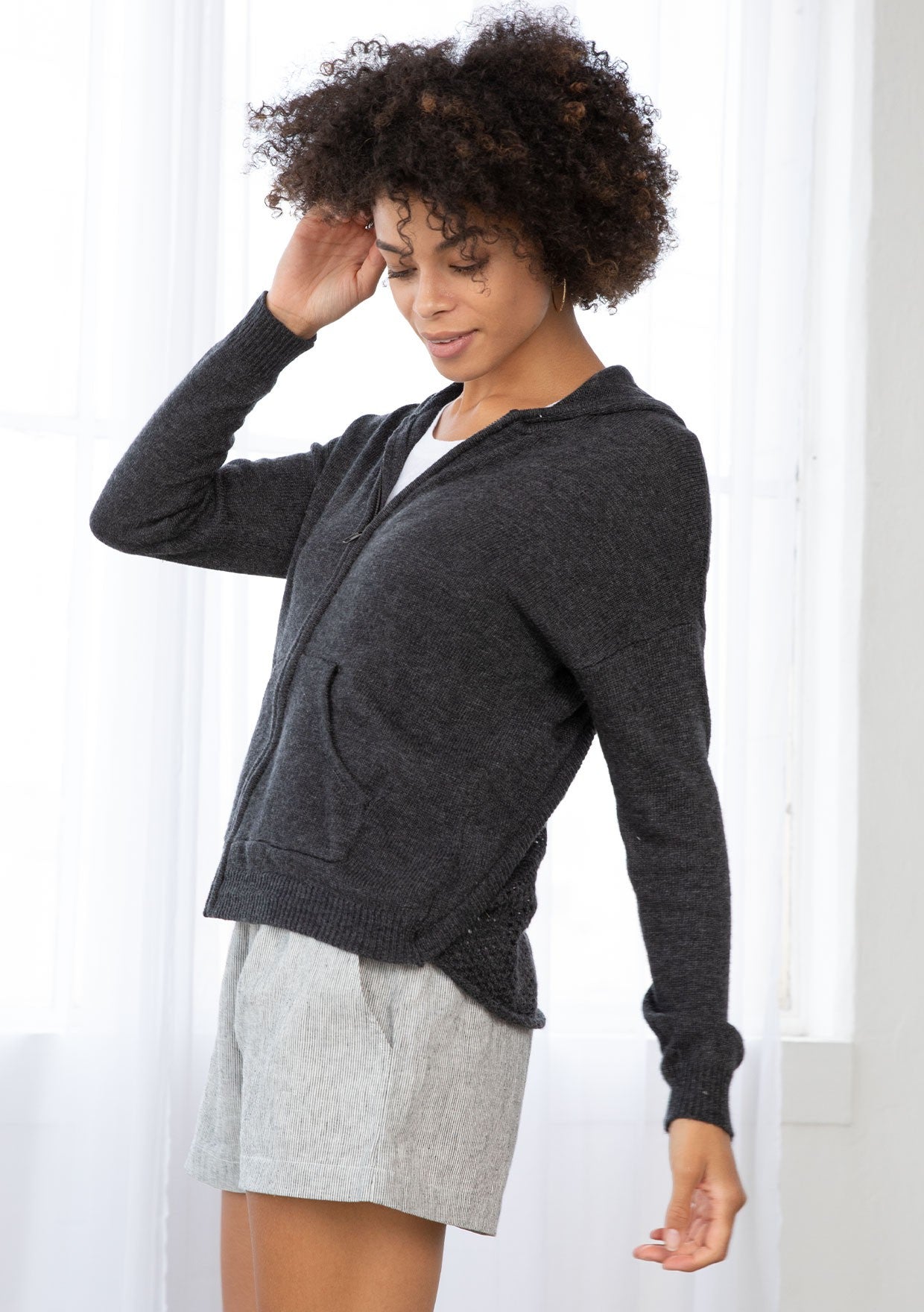 OPEN KNIT BACK HOODIE