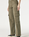 model wearing mavi jeans alva cargo pants in capers luxe twill, from the side