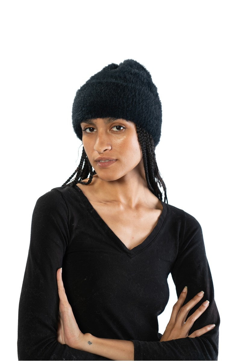 THICK CUFF FUZZY TOQUE
