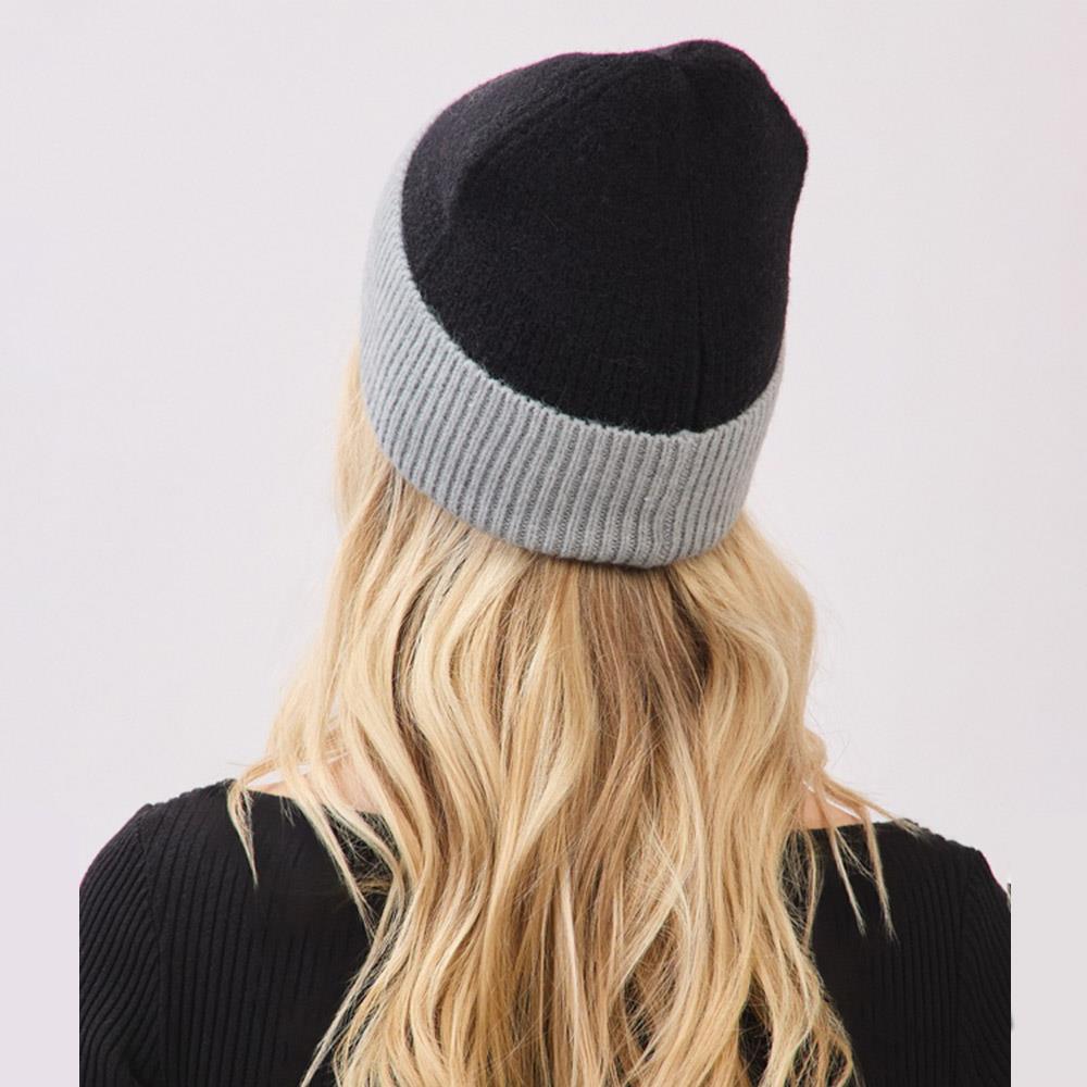 COLOUR BLOCK TOQUE
