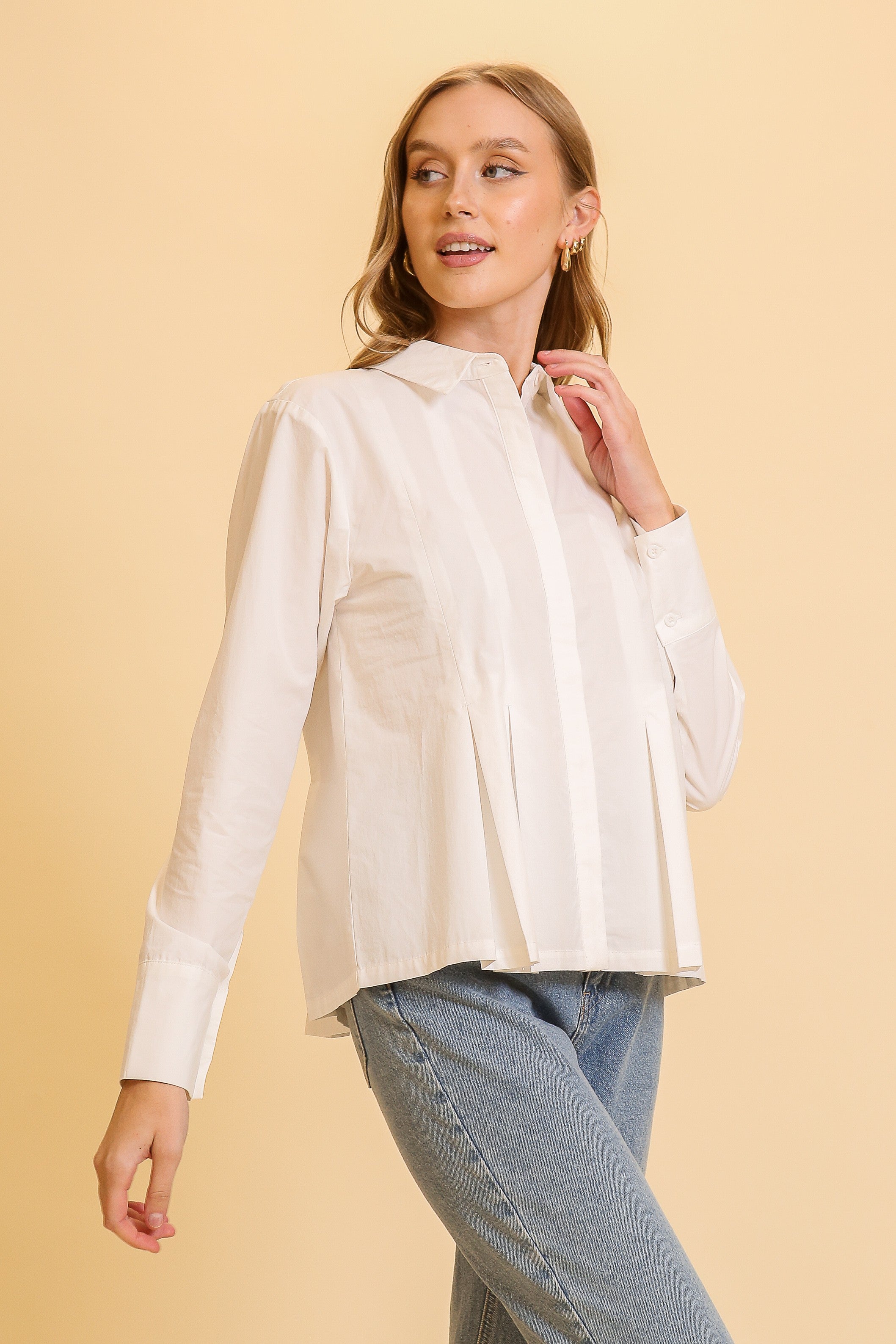BOX PLEAT BLOUSE
