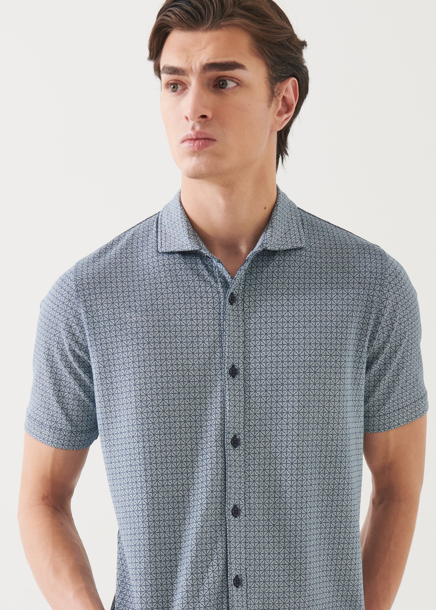 SHORT SLEEVE FLORAL DIAMOND ALL OVER PRINT BUTTON UP