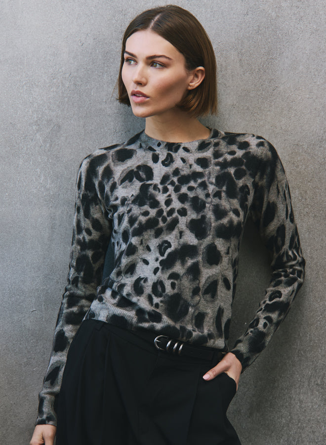 WATERCOLOUR CHEETAH CREW NECK SWEATER