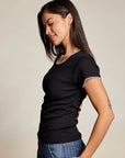 EMBROIDERED TRIM TEE