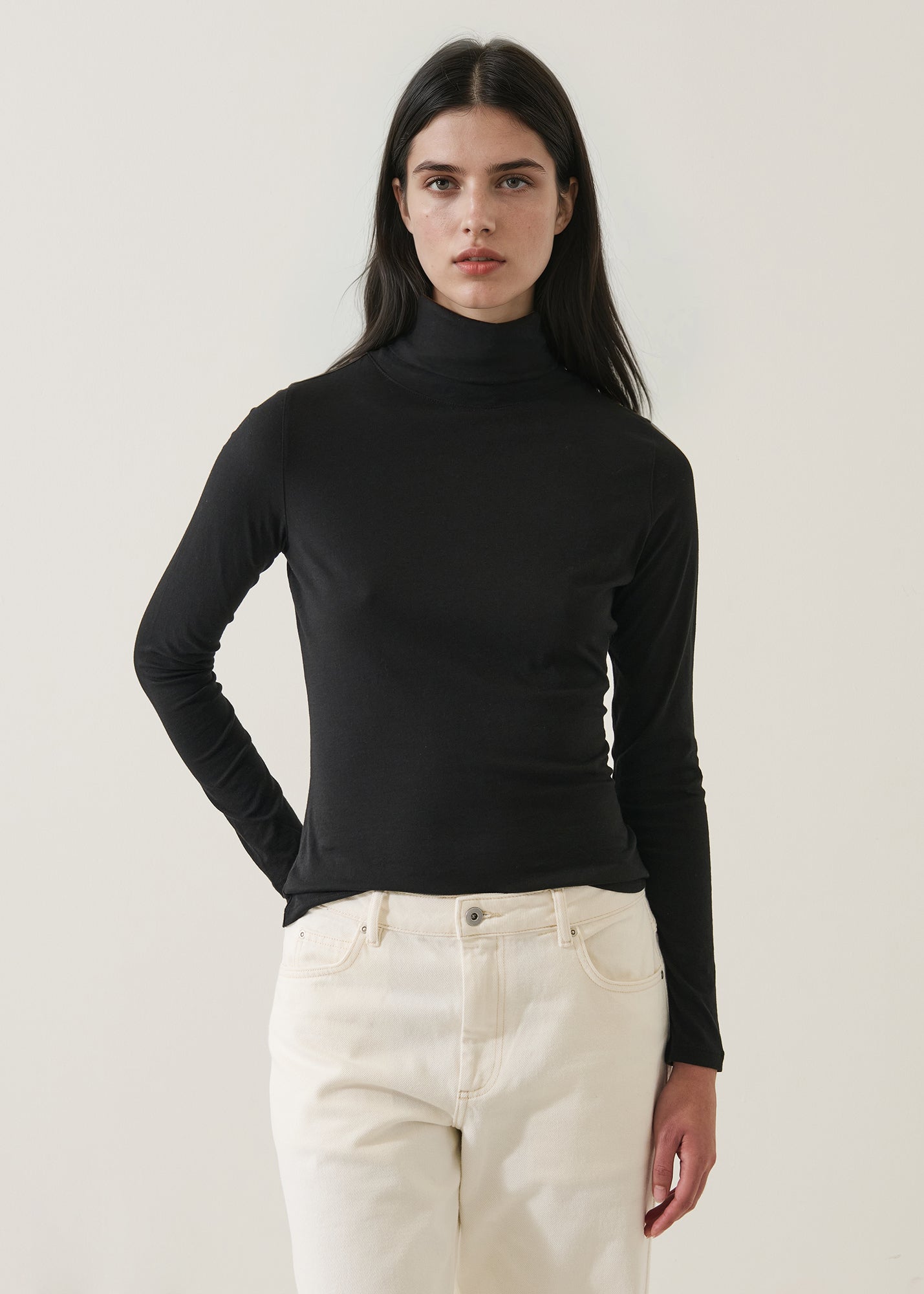 LONG SLEEVE PIMA FITTED TURTLENECK