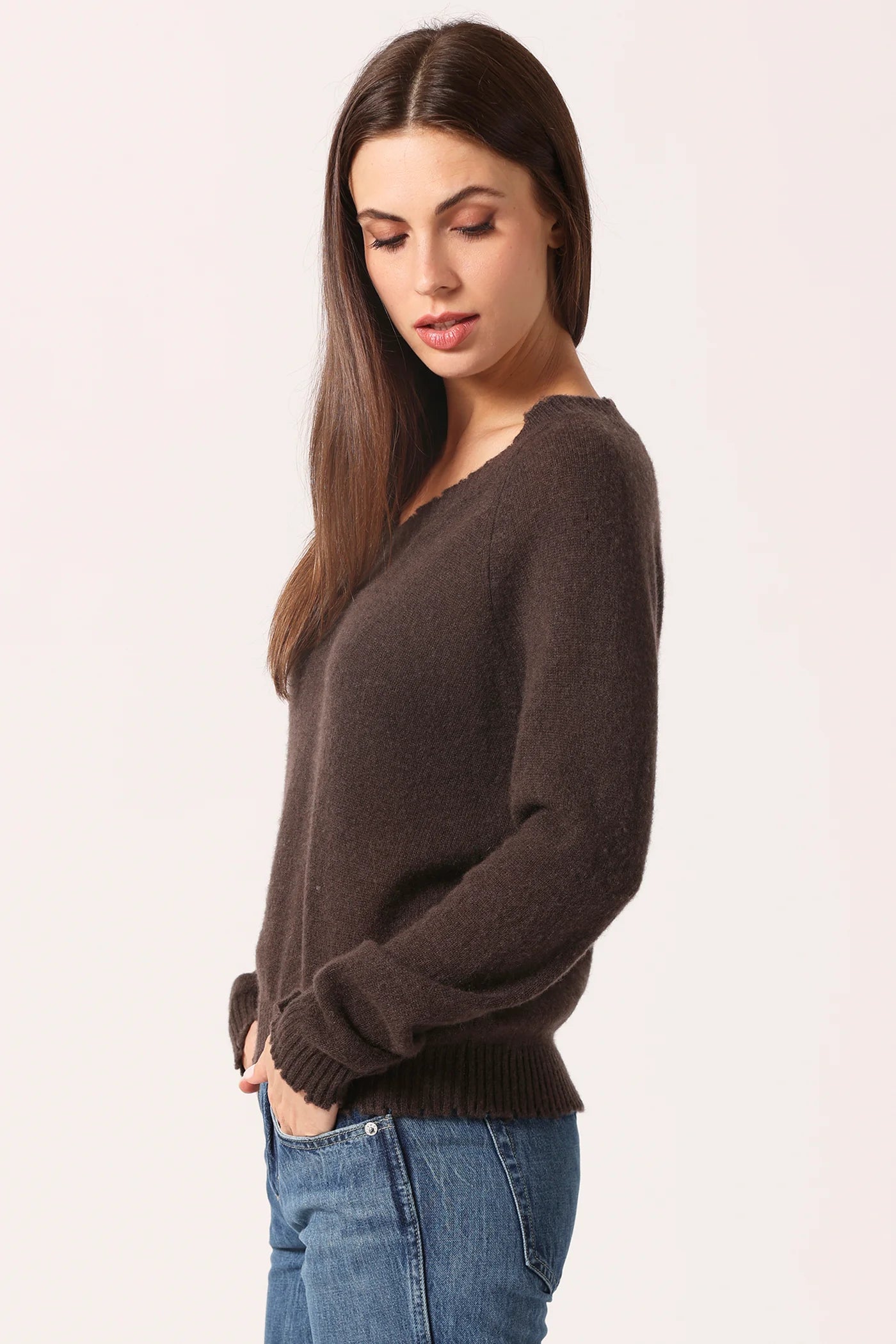 7GG CASHMERE FRAYED EDGE CROP V SWEATER