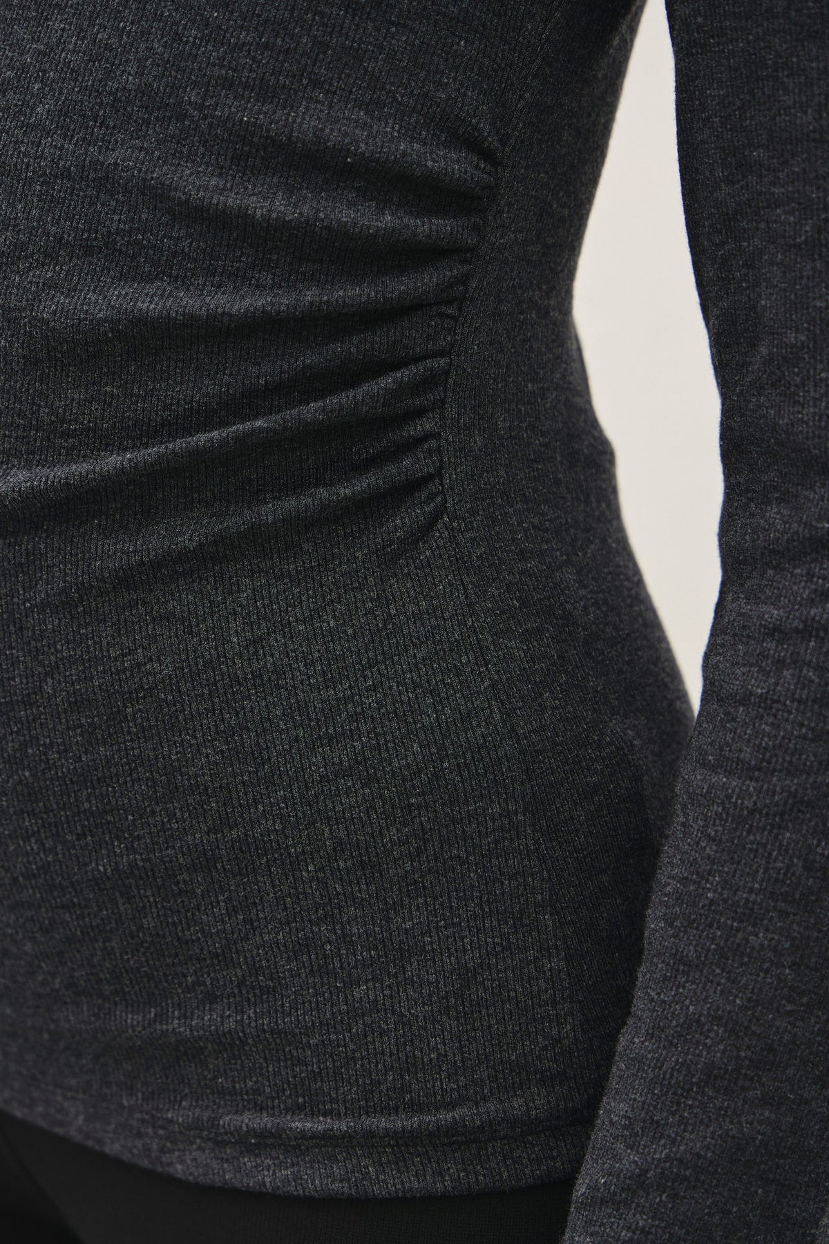 SHIRRED BOATNECK TOP