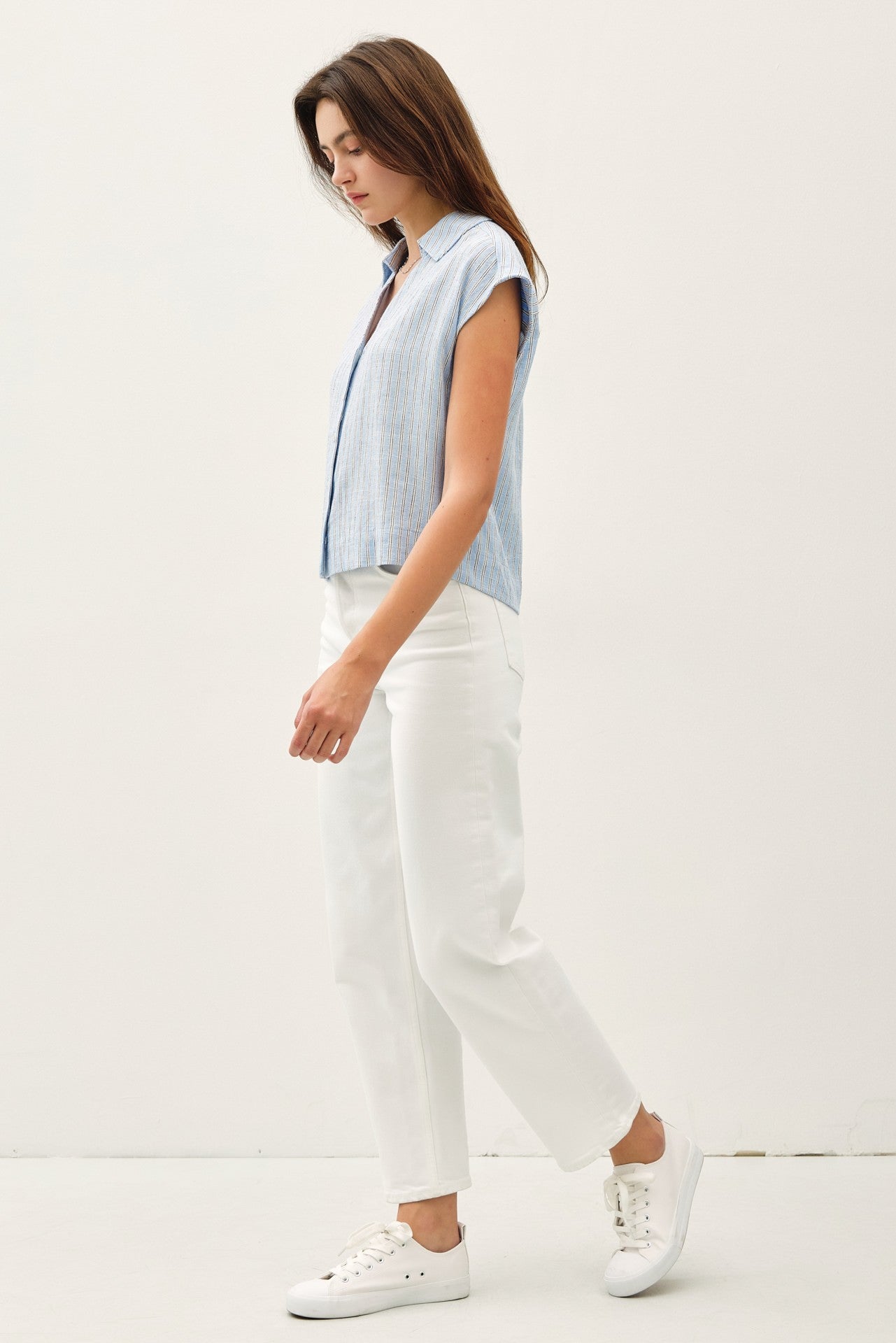 STRIPED LINEN BLEND V-NECK BLOUSE