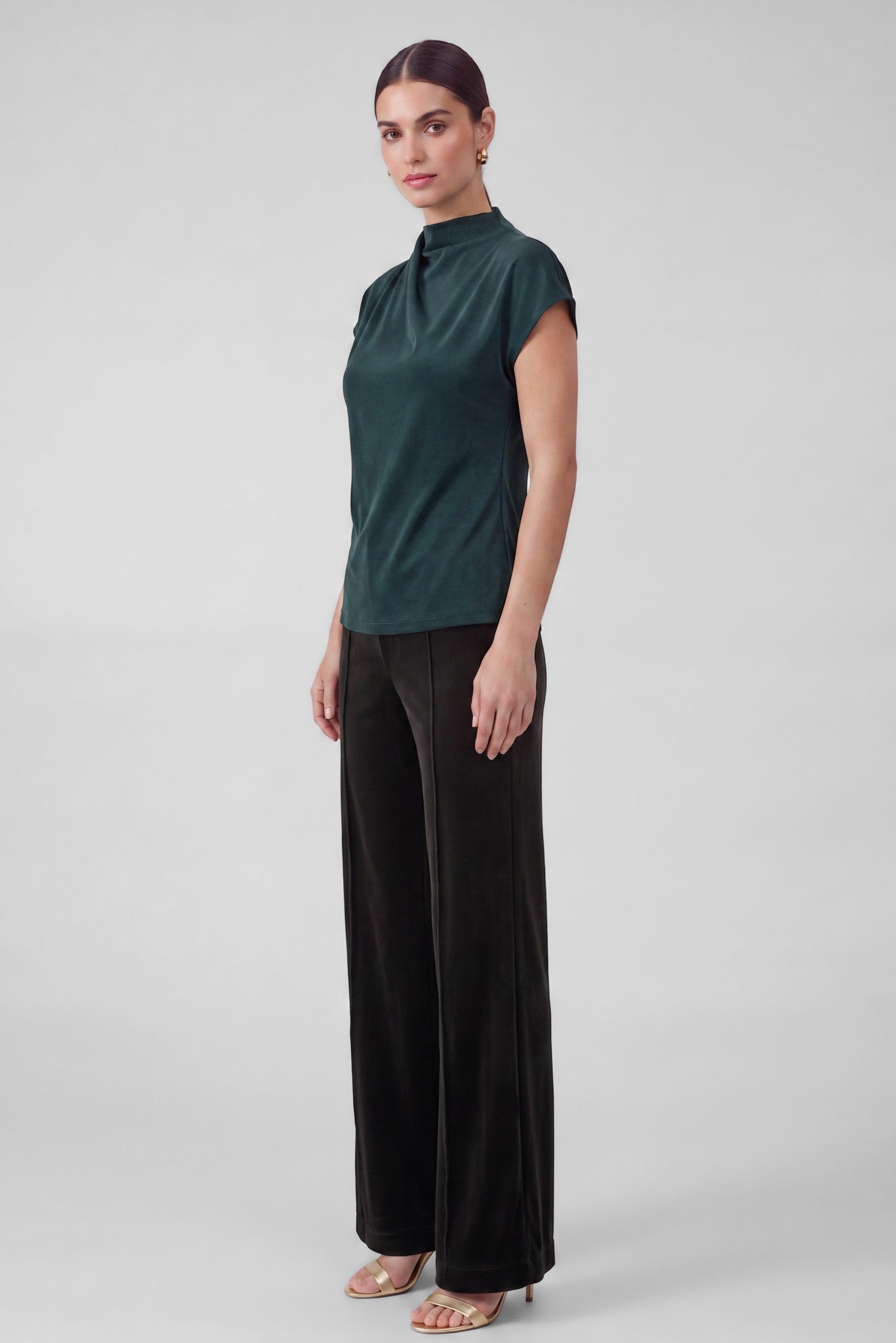 HIGH NECK SHORT SLEEVE DOLMAN TOP