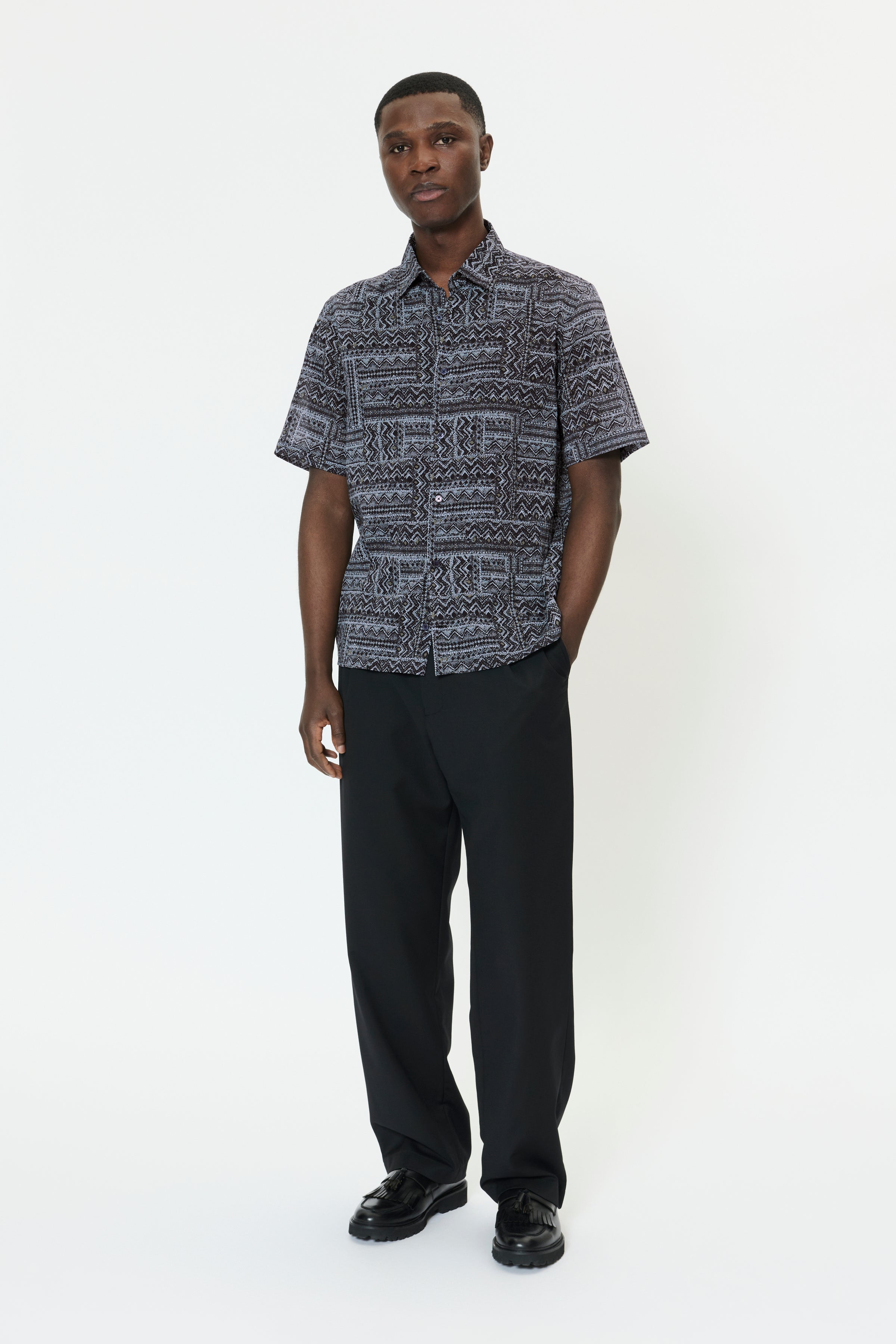 MAKLAMPO PRINTED SHORT SLEEVE SHIRT