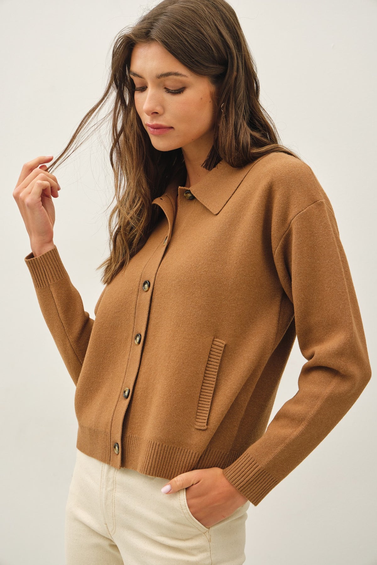COLLARED CARDIGAN