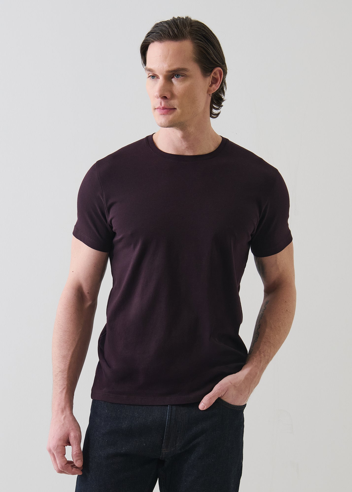 SHORT SLEEVE ICONIC PIMA COTTON CREW NECK TEE