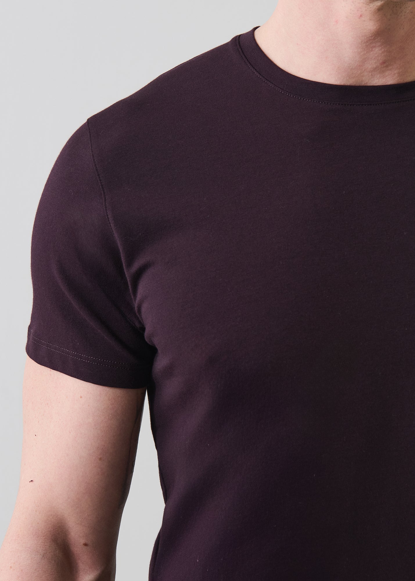 SHORT SLEEVE ICONIC PIMA COTTON CREW NECK TEE