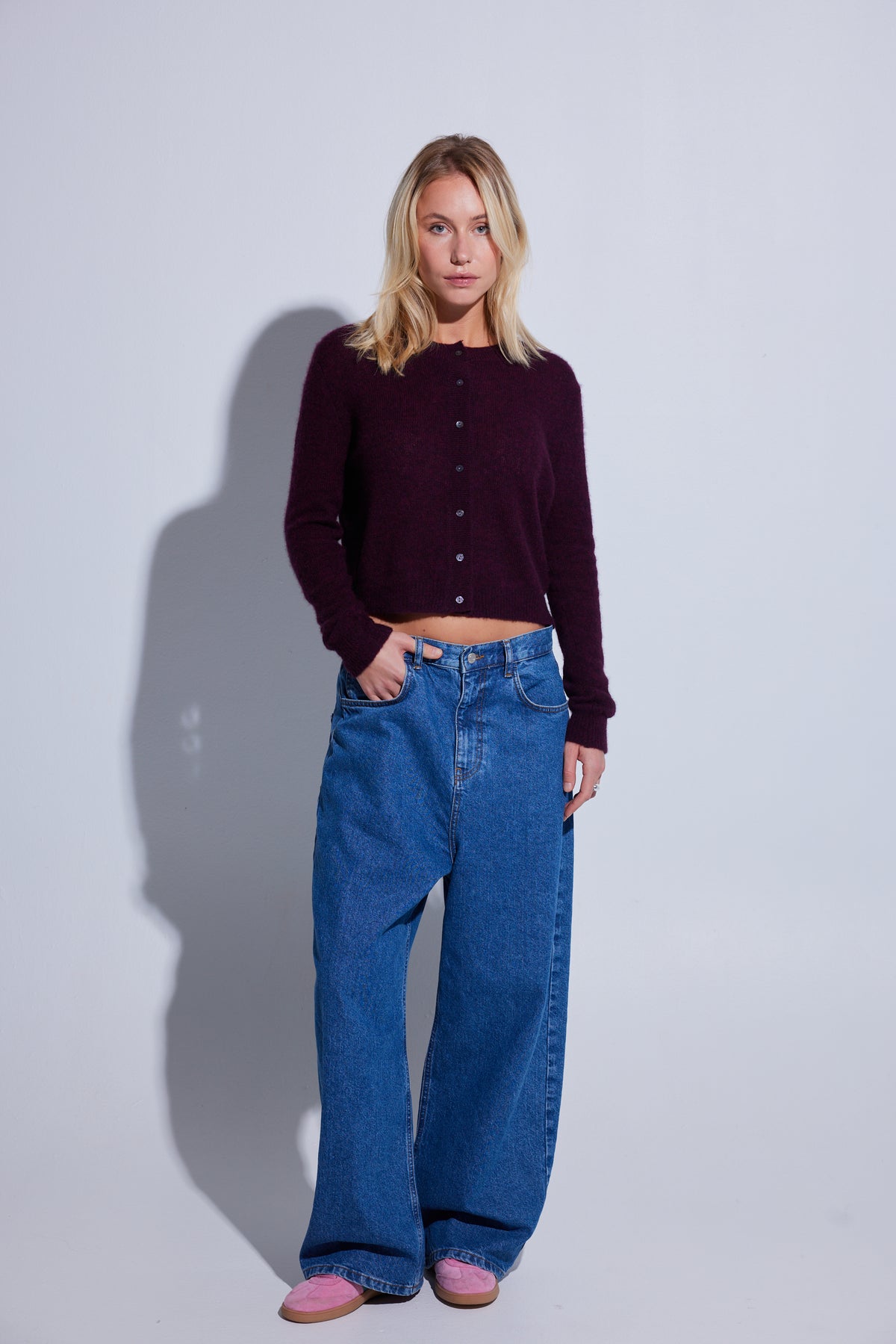 AMARA MALOU CARDI