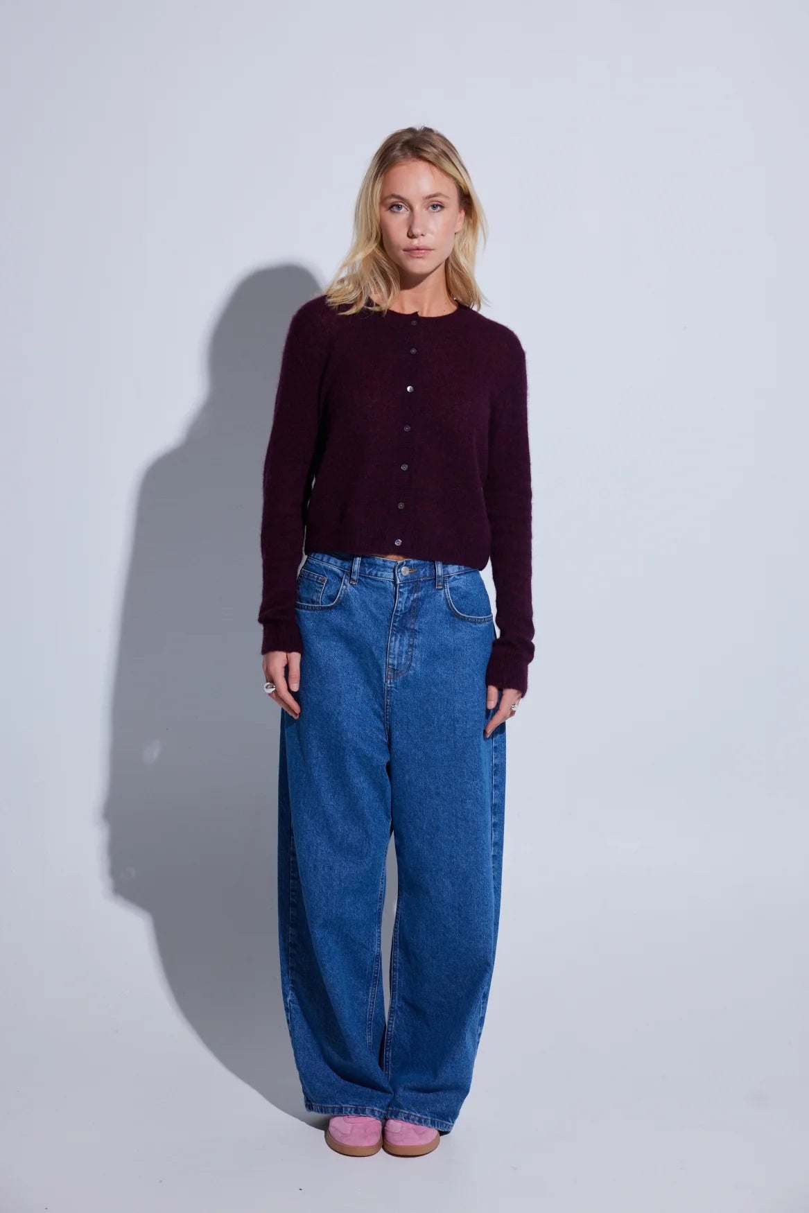 AMARA MALOU CARDI