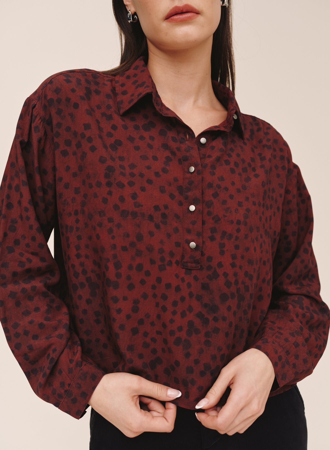 *COMING SOON* DOTTED FLOWY PULLOVER PLACKET SHIRT