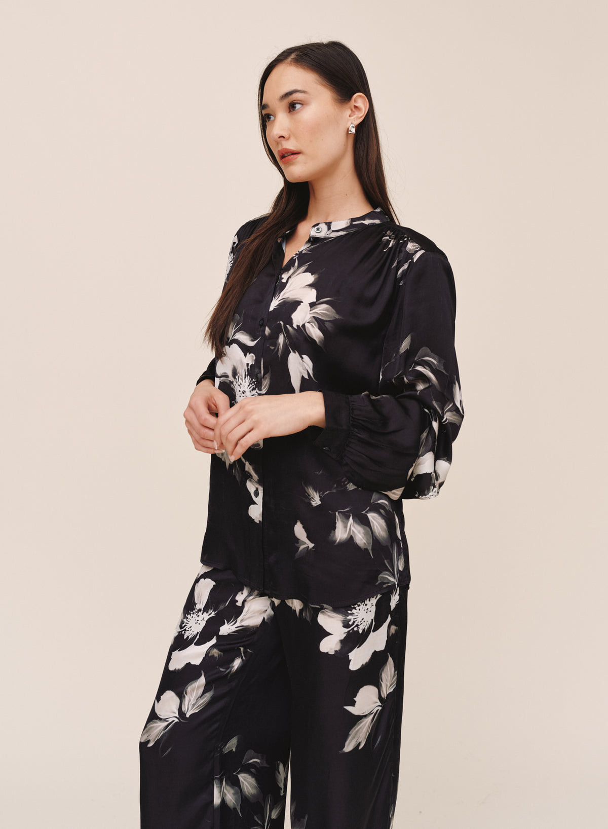 NOIR BLOOM MANDARIN COLLAR SHIRT