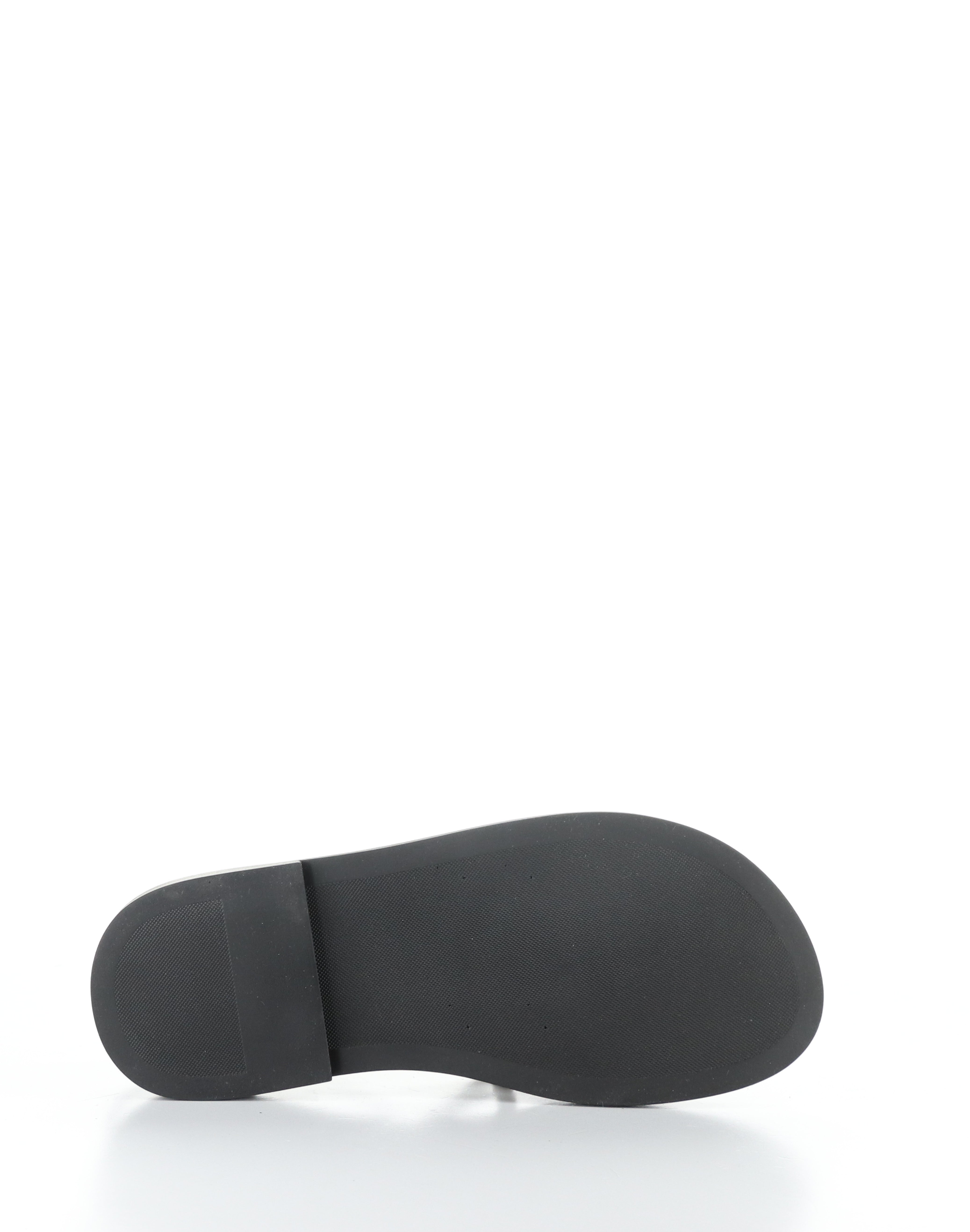 CASSIA STRAPPY SANDAL