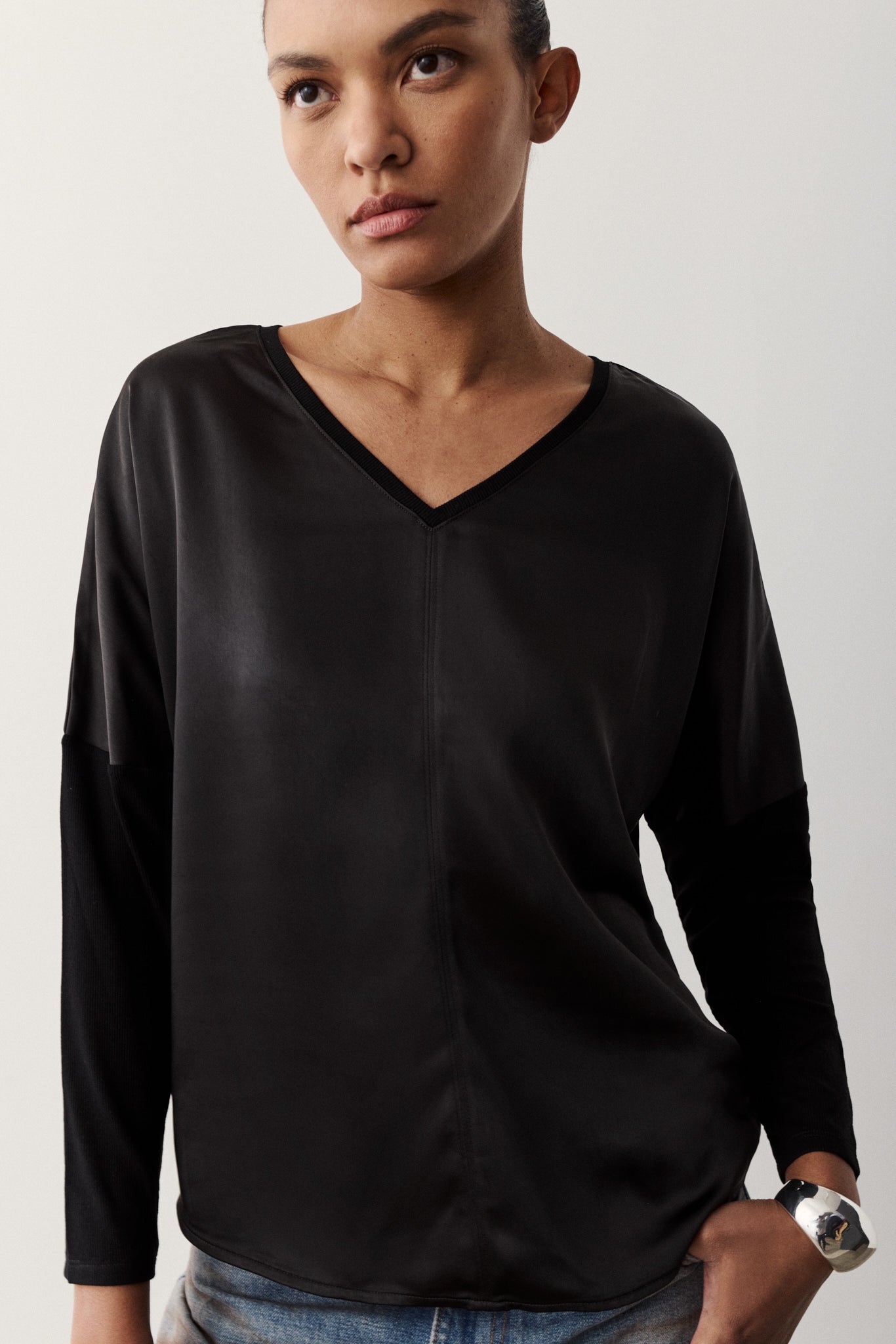 CINDY SATIN &amp; RIB LONG SLEEVE TOP