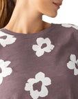 THE PERFECT TEE IN COCOA FLOWER POP