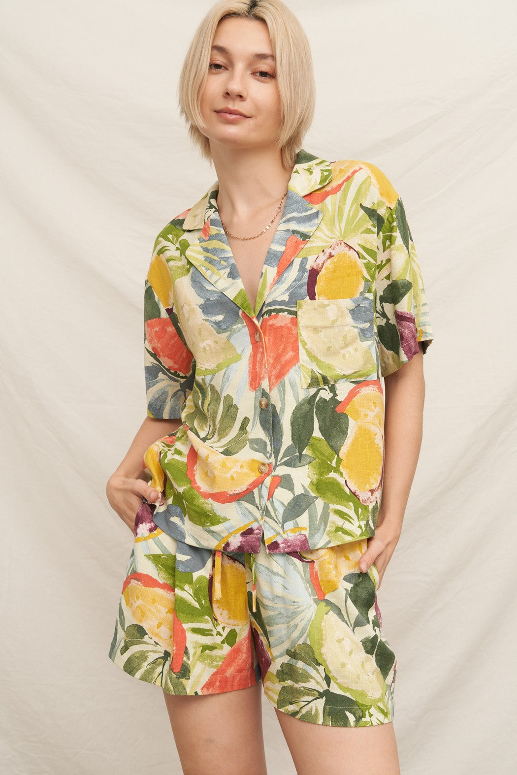 TROPICAL CITRUS NOTCH COLLAR SHORT SLEEVE SHIRT