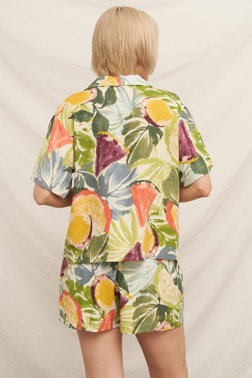 TROPICAL CITRUS NOTCH COLLAR SHORT SLEEVE SHIRT
