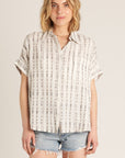 DASHED VERTICAL STRIPE SHORT SLEEVE SHIRT