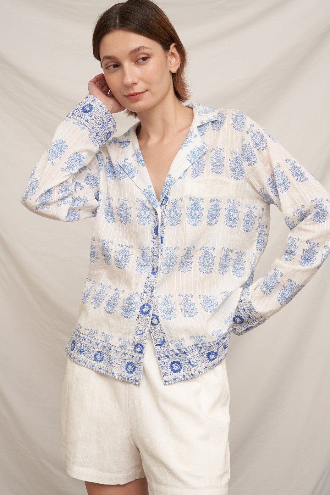 EMBROIDERED ACCENT DAMASK LONG SLEEVE SHIRT