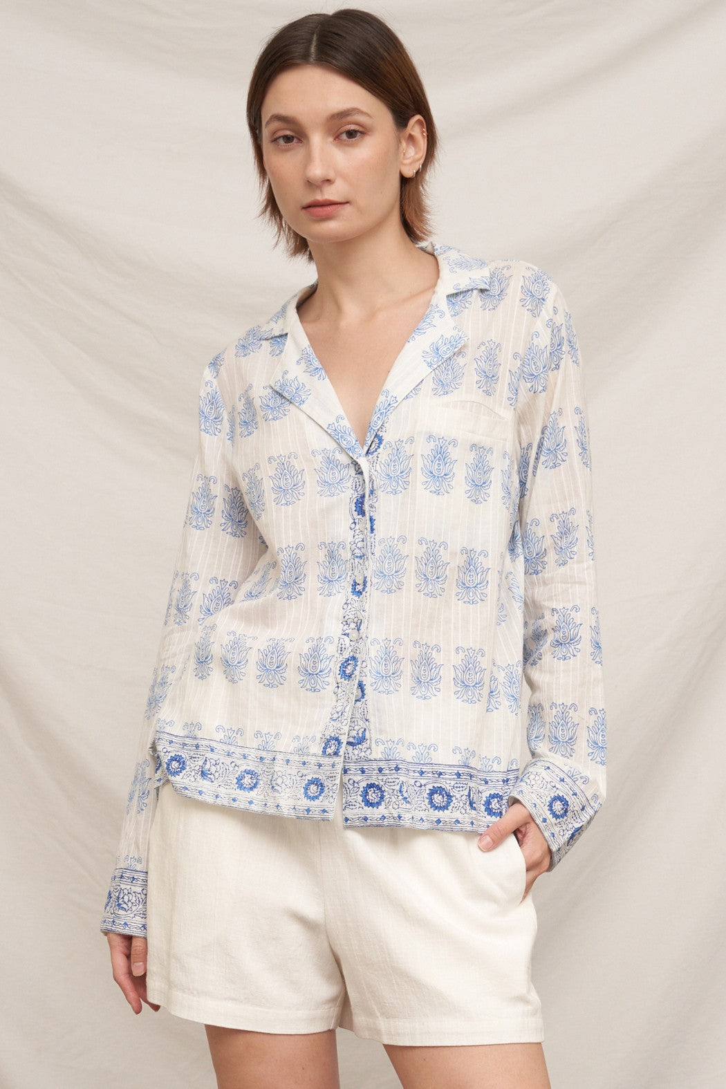 EMBROIDERED ACCENT DAMASK LONG SLEEVE SHIRT