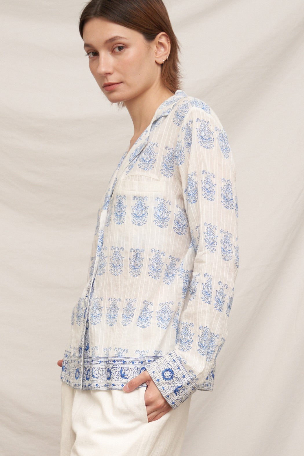 EMBROIDERED ACCENT DAMASK LONG SLEEVE SHIRT