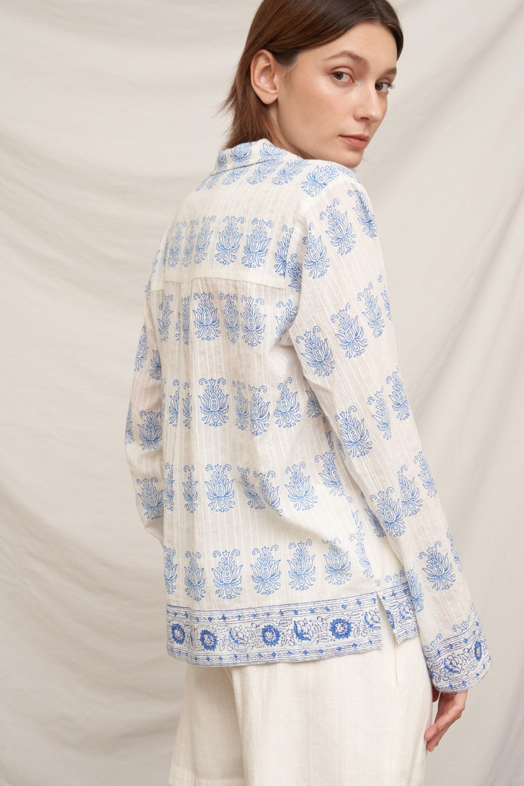 EMBROIDERED ACCENT DAMASK LONG SLEEVE SHIRT