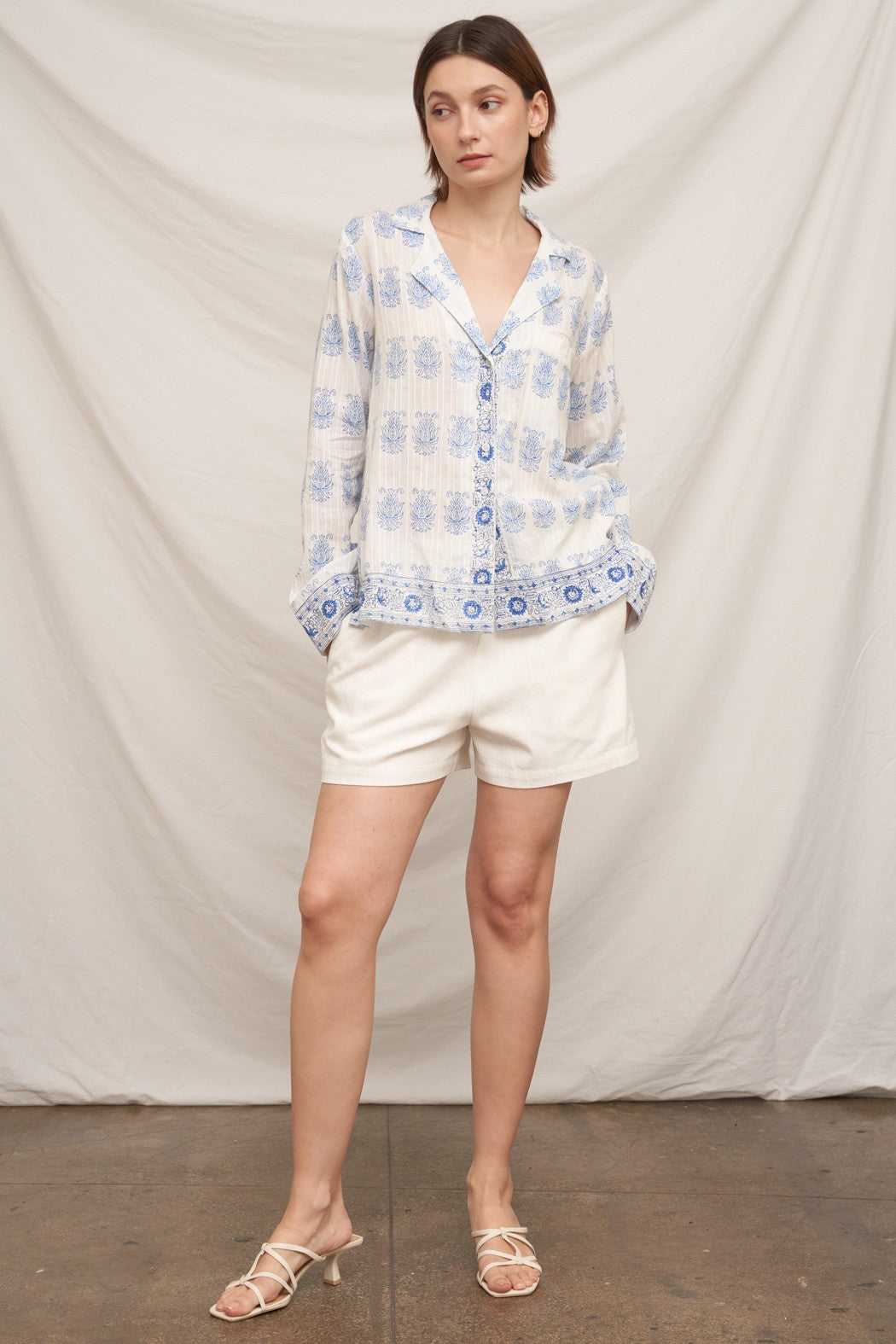EMBROIDERED ACCENT DAMASK LONG SLEEVE SHIRT