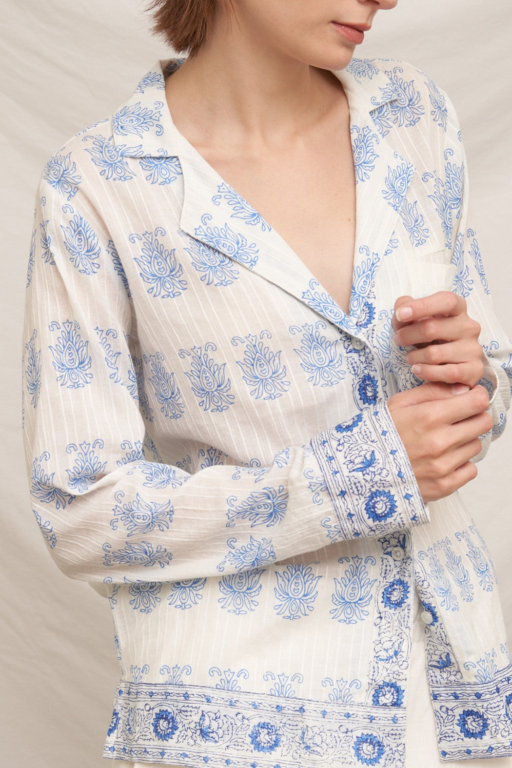 EMBROIDERED ACCENT DAMASK LONG SLEEVE SHIRT