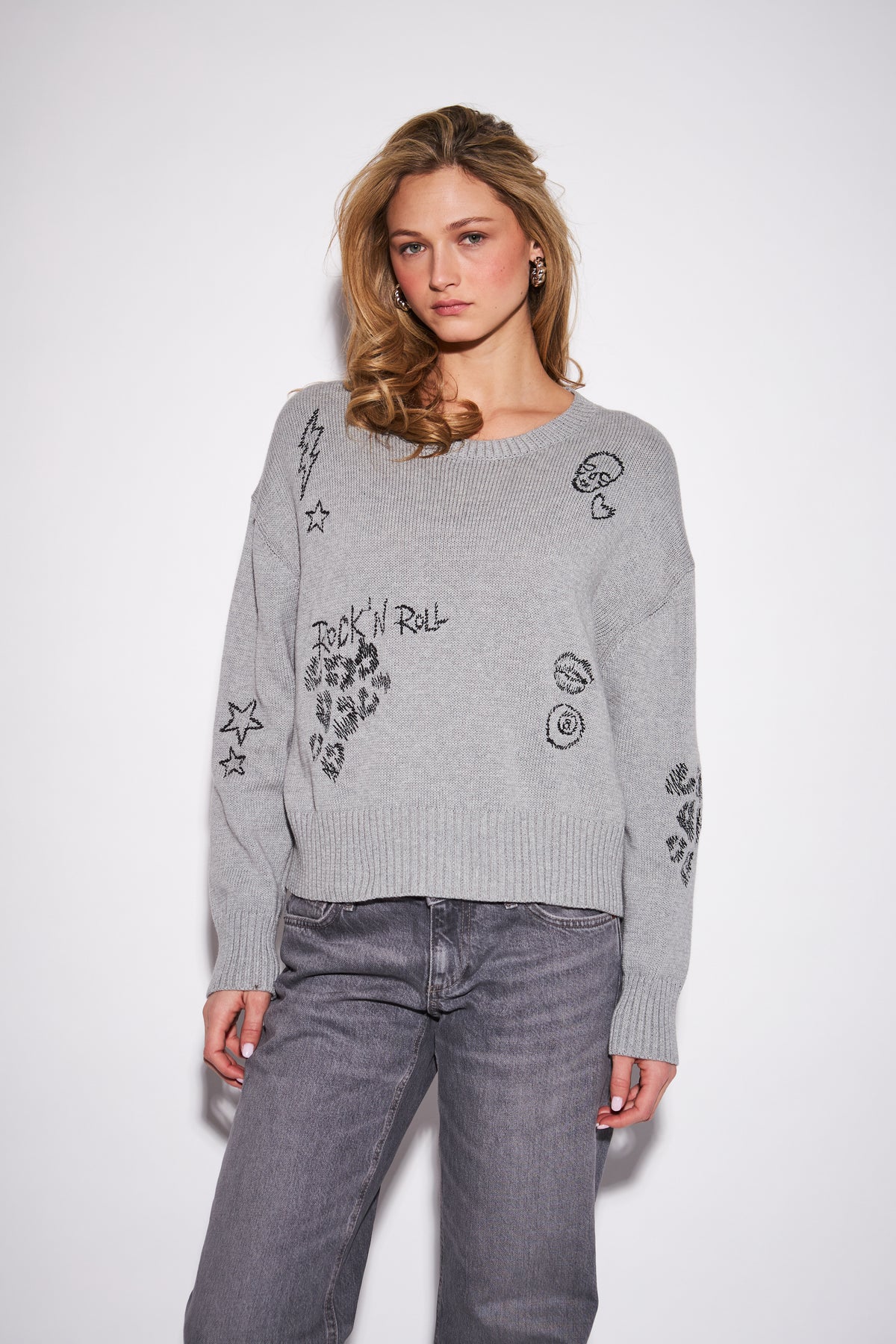 EVERLY ROCK 'N' ROLL EMBROIDERED SWEATER