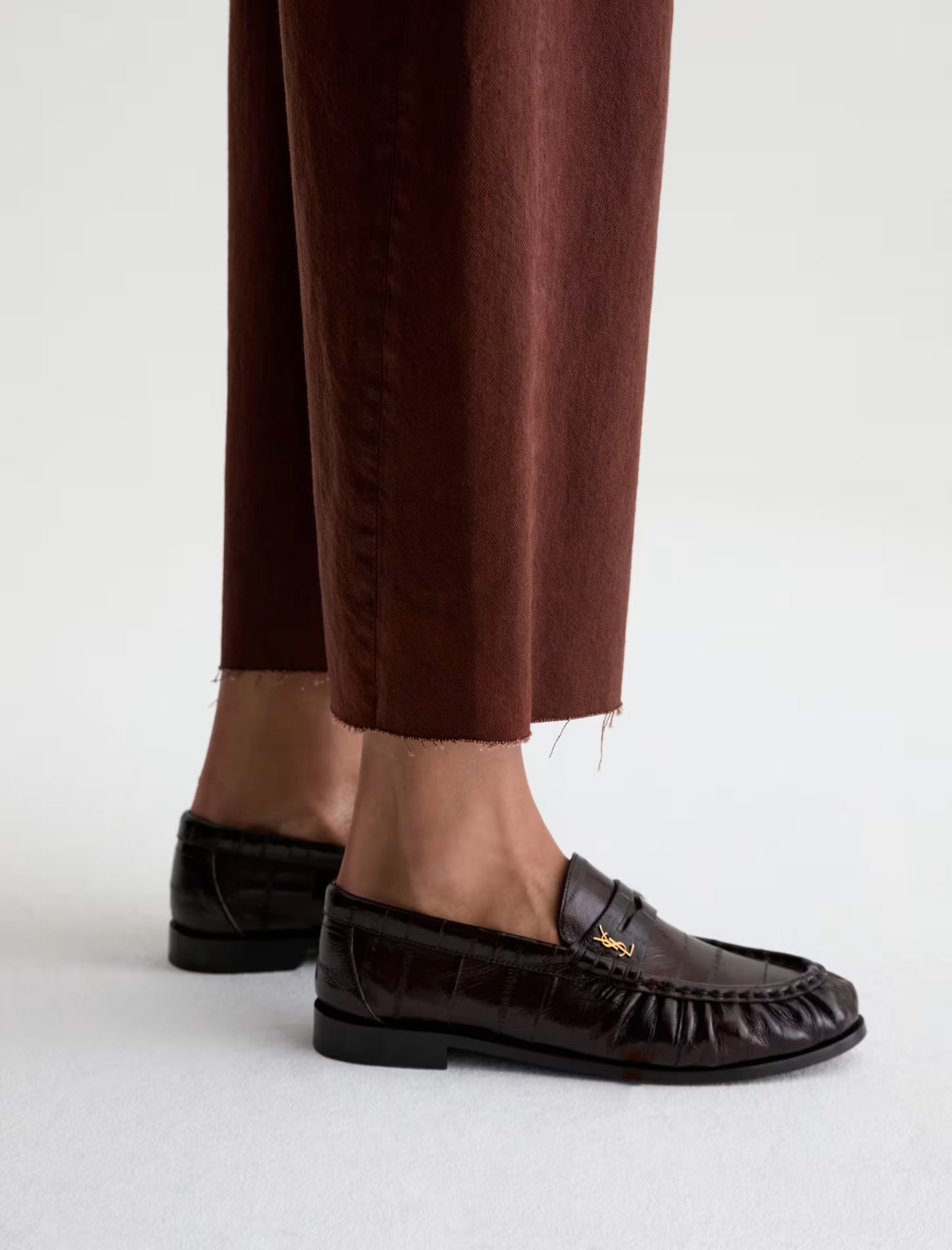 HATTIE CROP HIGH-RISE BARREL IN CHESTNUT