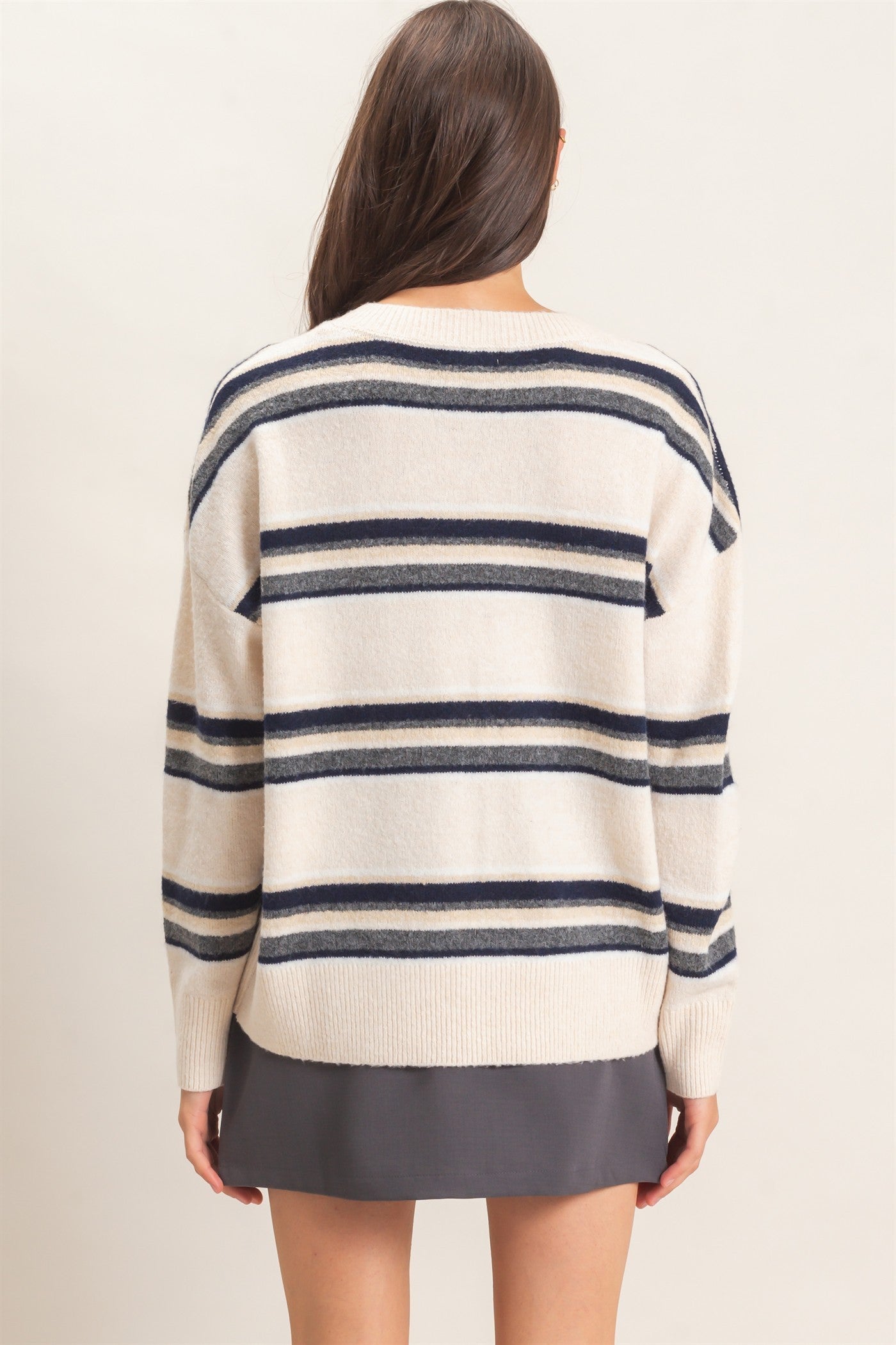 STRIPED OVERSIZE V-NECK SWEATER