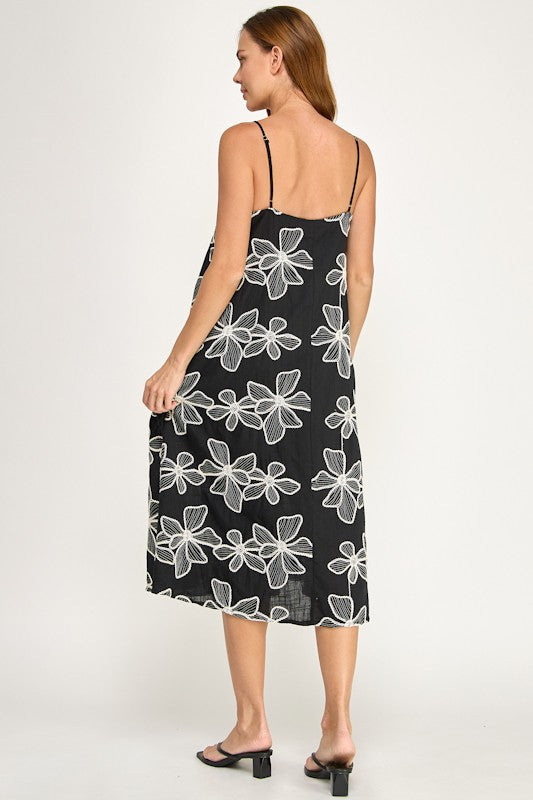 FLORAL EMBROIDERED DRESS