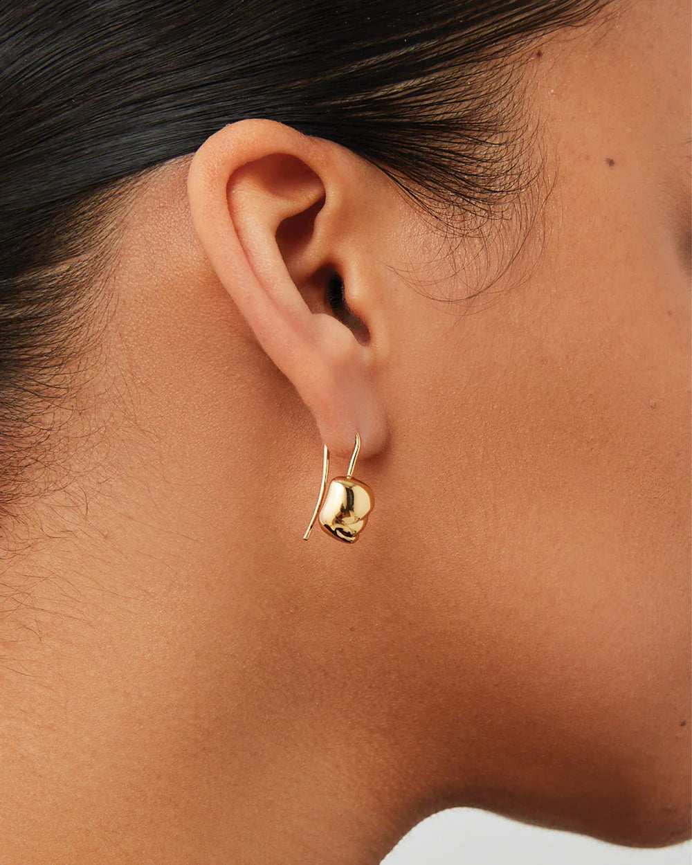 RUE DROP EARRING
